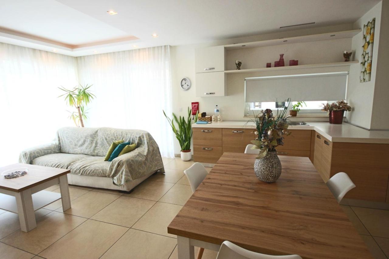 Summer Breeze Sliema Luaran gambar
